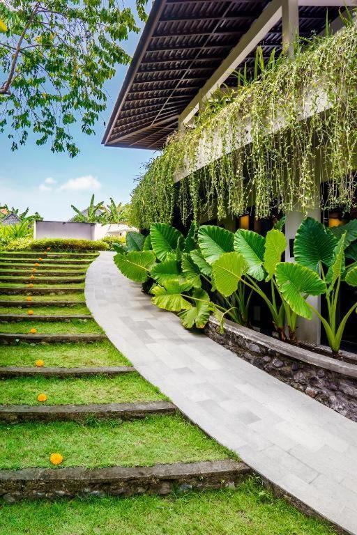 Umani Village Villa *